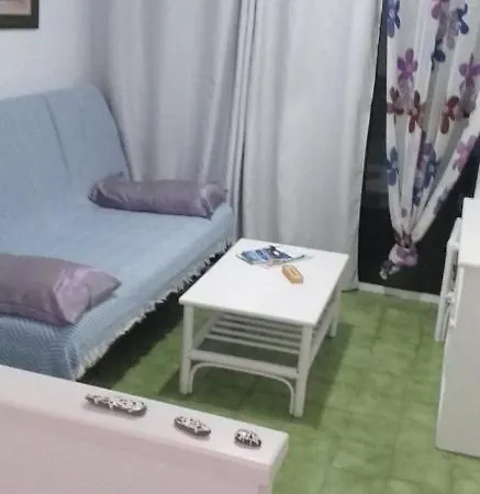 Happy House Apartment